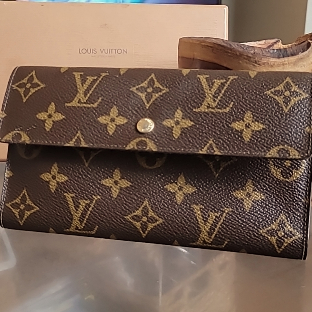 LV Brown Monogram Portefeuille trifold wallet